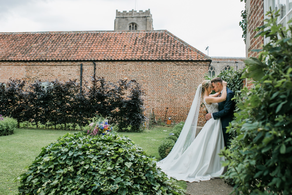 Lincolnshire Tipi Wedding Jessy Jones Photography