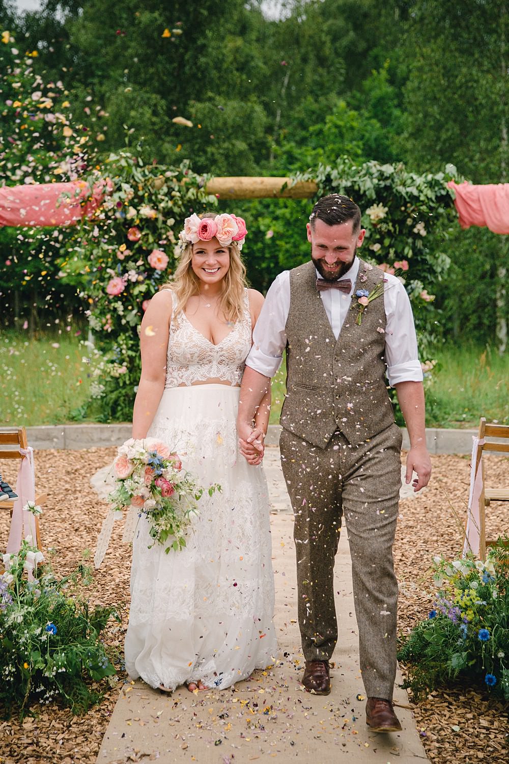 Confetti Pet Wedding Ideas Vicky Plum Photography
