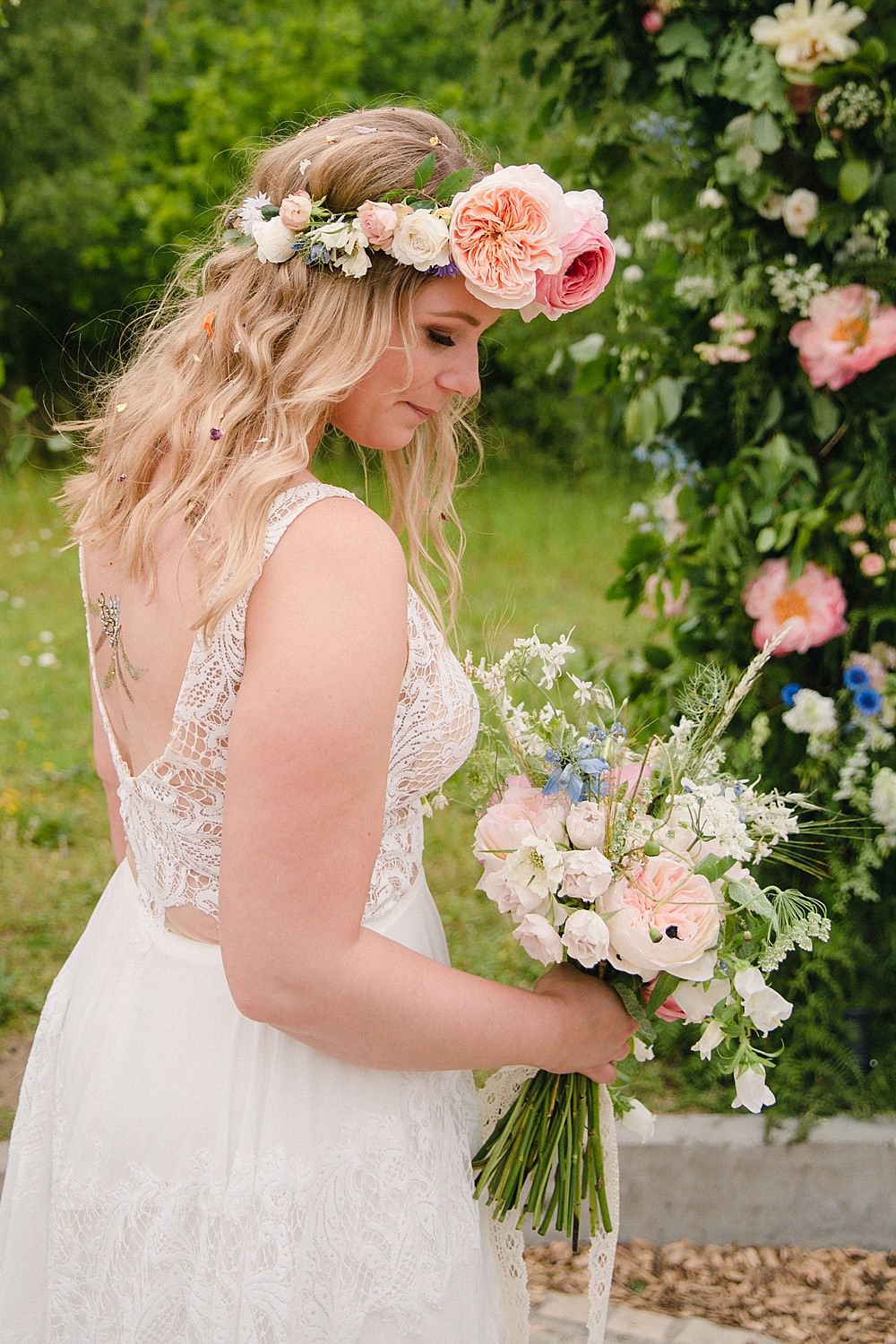 Bouquet Flowers Bride Bridal Pale Pink Rose Wild Natural Pretty Pet Wedding Ideas Vicky Plum Photography