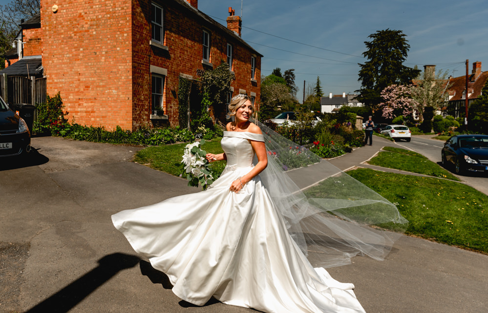 Bride Bridal Cold Shoulder Bardot A Line Dress Gown Veil Cascading Bouquet Cotswolds Barn Wedding Lisa Carpenter Photography