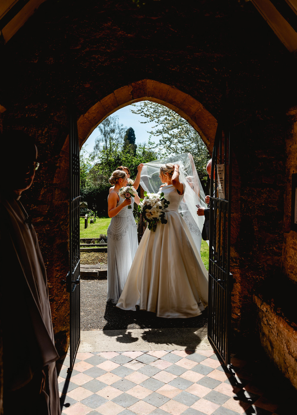 Cotswolds Barn Wedding Lisa Carpenter Photography
