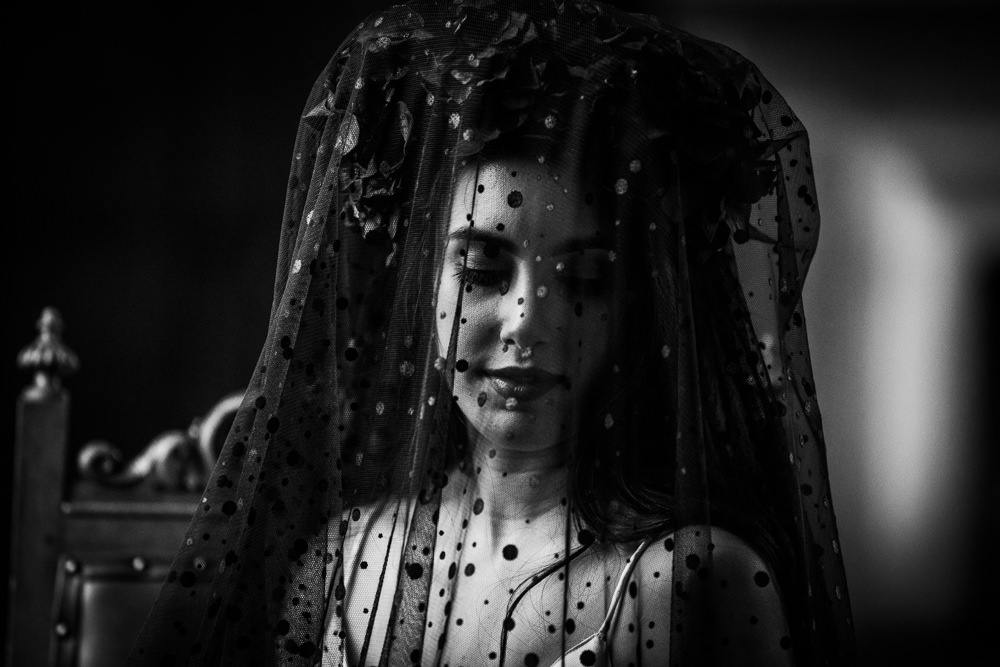Bride Bridal Veil Black Polka Dot Dotty Dutch Art Wedding Ideas Berni Palumbo Photography