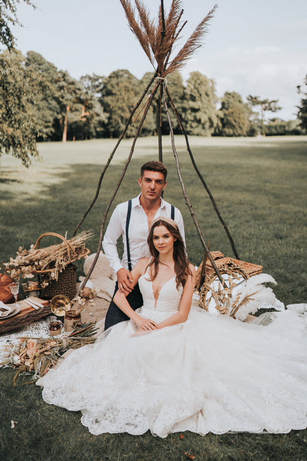 Pampas Grass Rugs Decor Grasses Wheat Naked Tipi Wedding Ideas Holly Rose Stones