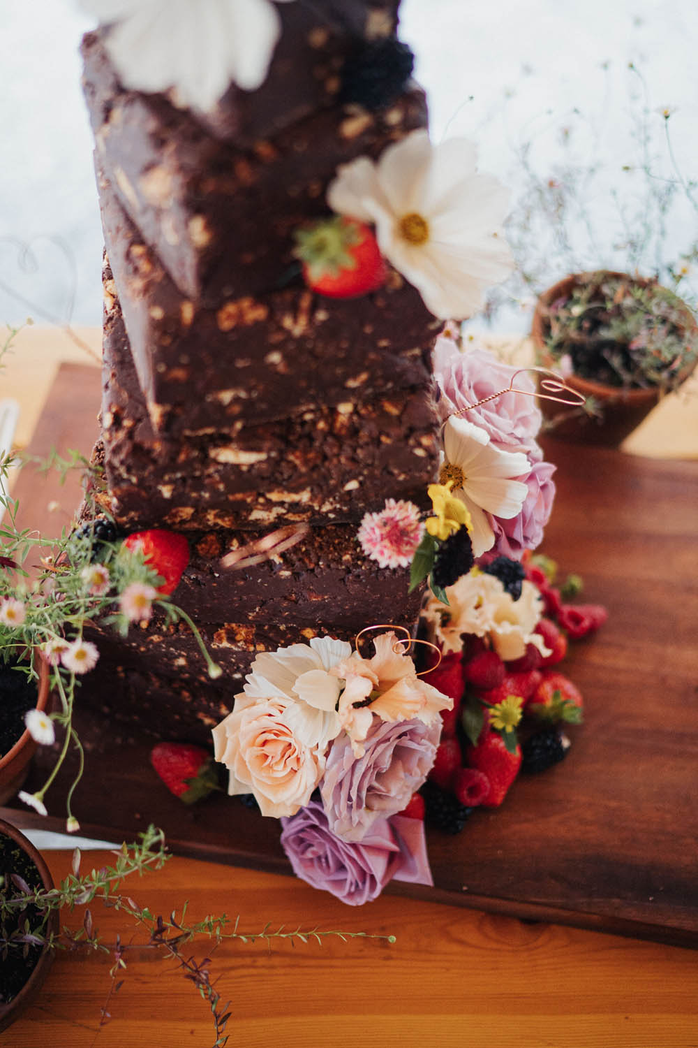 Chocolate Death Cake Flowers Tall Tipi Garden Wedding Kit Myers Photography