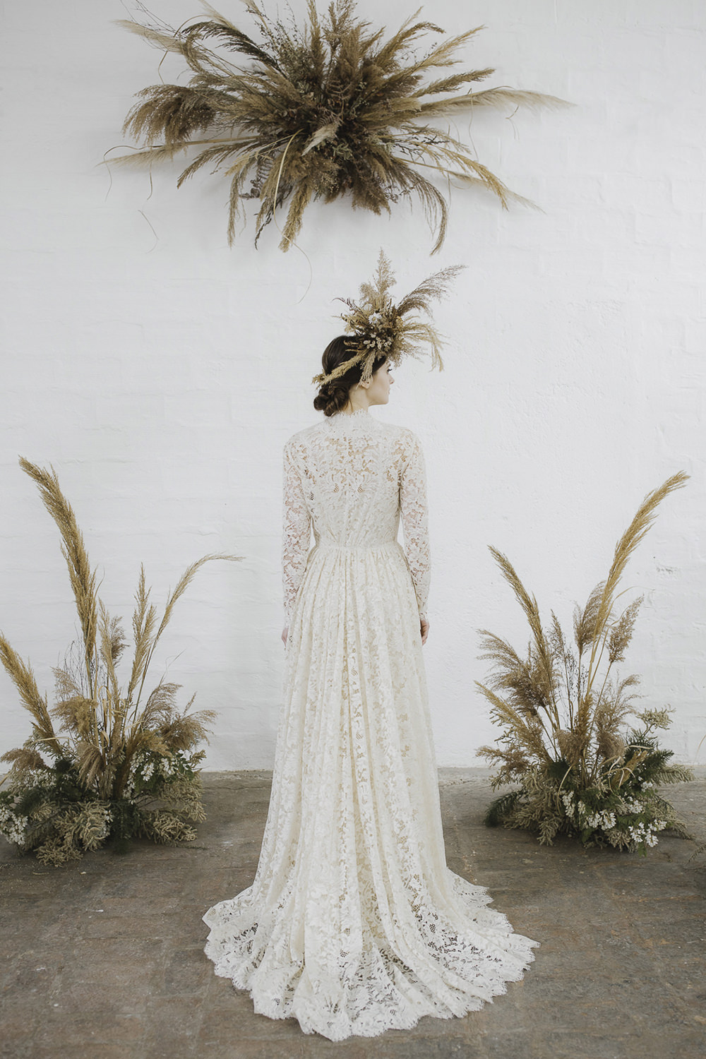 Ethereal Artistic Wedding Ideas Francesca Francesca Pampas Grass Flowers Flower Arrangement Ceremony Aisle Backdrop Cloud Suspended