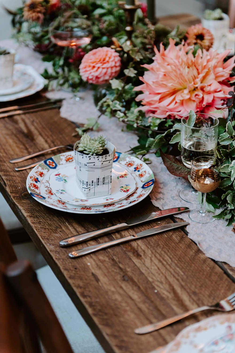 Place Setting Plate Floral Decor Ethical Wedding Ideas Sadie Osborne Photography