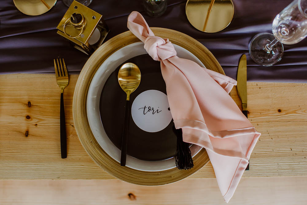 Place Setting Pink Napkin Gold Cutlery Giraffe Shed Wedding When Charlie Met Hannah