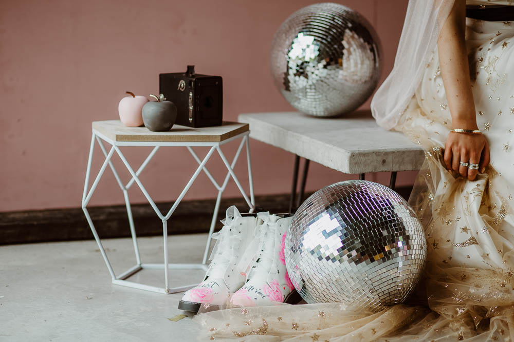 Disco Ball Roller Skates Giraffe Shed Wedding When Charlie Met Hannah