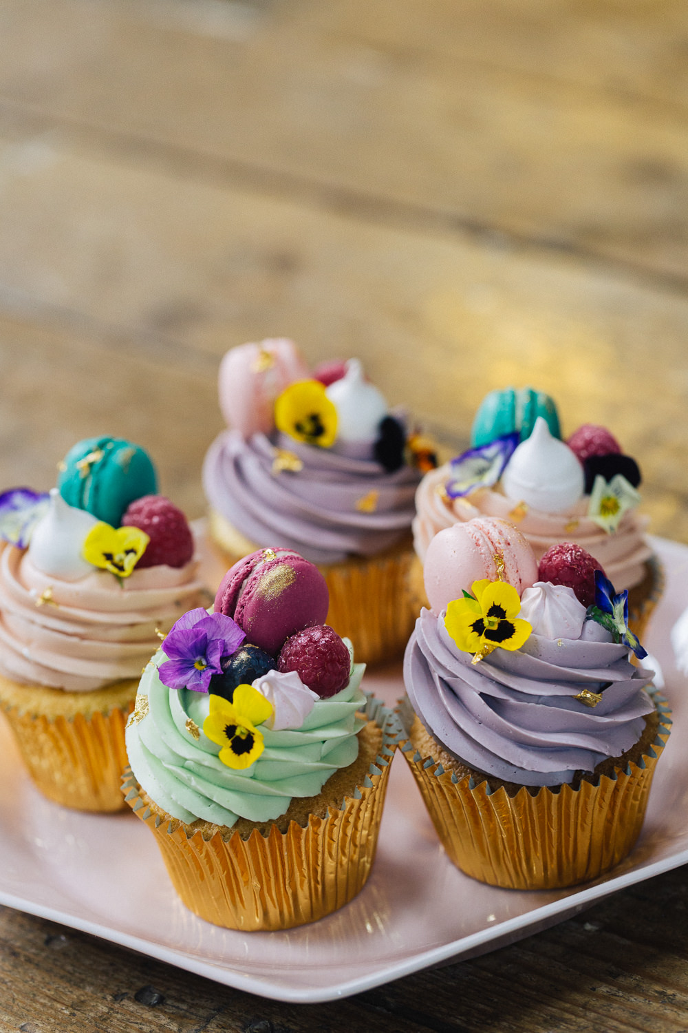 Pastel Cupcakes Macaron Flowers Playful Cool Wedding Ideas Sophie Lake Photography