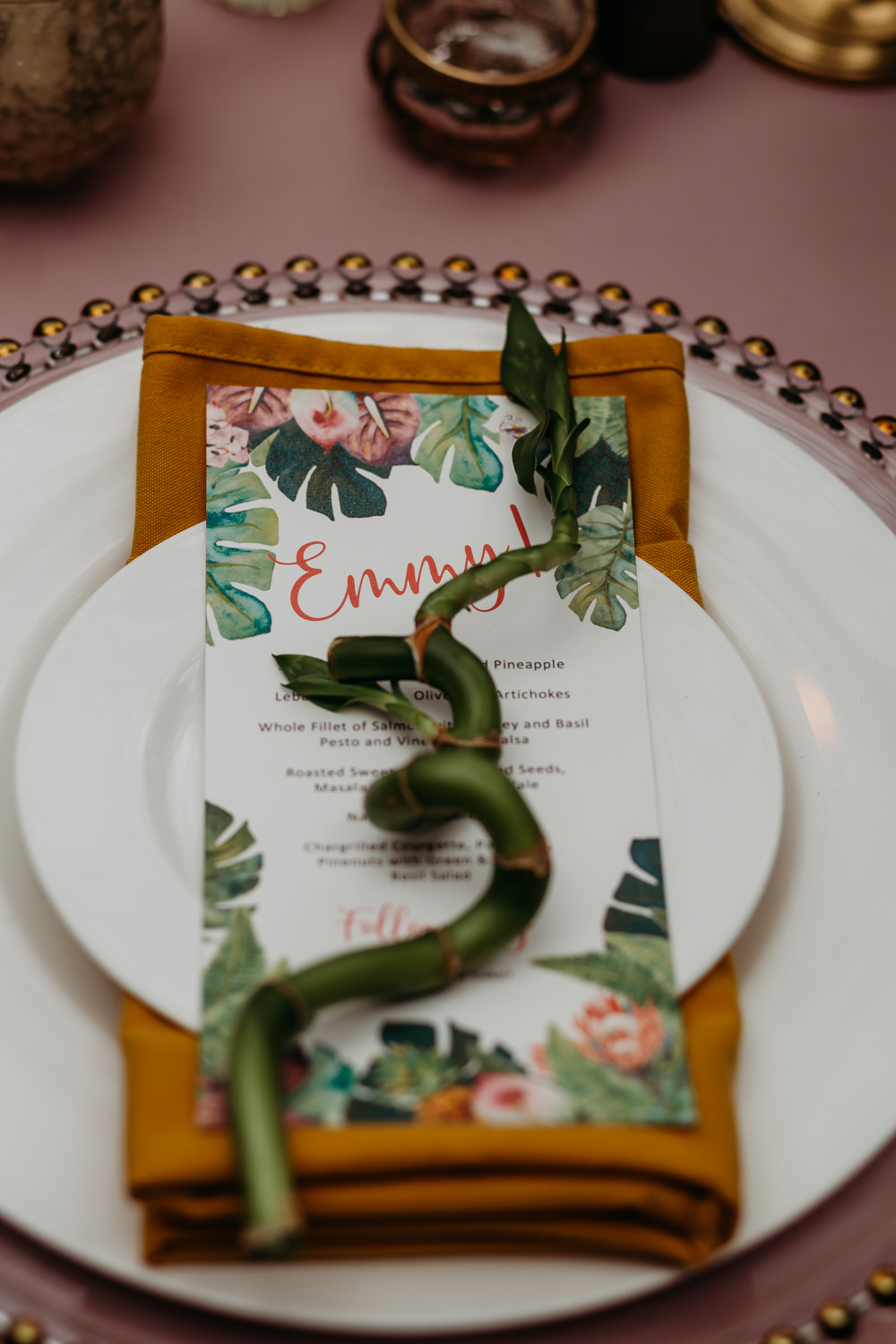Place Setting Menu Plates Tropical Wedding Ideas When Charlie Met Hannah