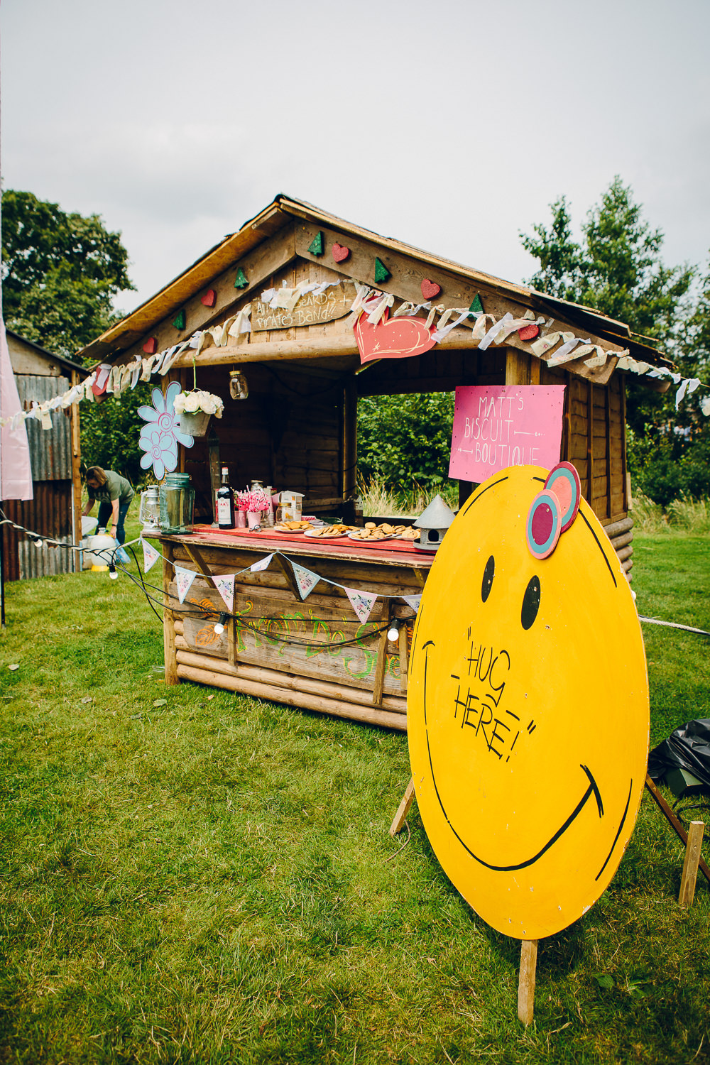 Biscuit Shed Stand Station Bar Alderford Lake Wedding Amy B Photography