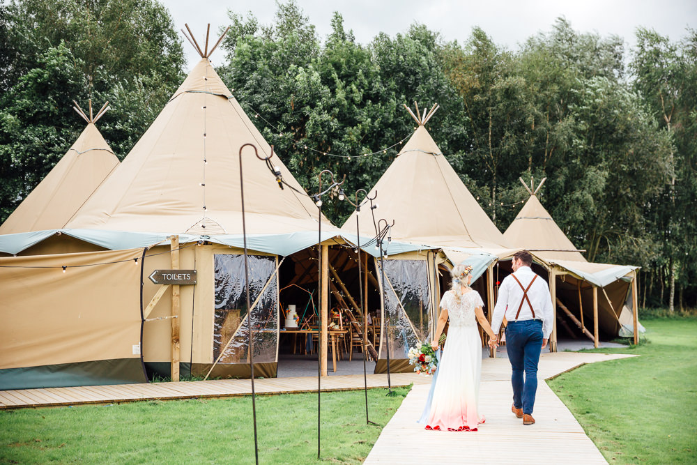 Tipi Autumn Festival Wedding Ideas Indigo and Violet Photography