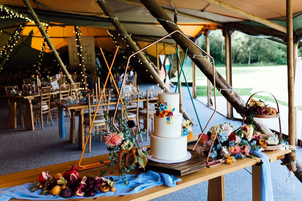 Cake Table Hexagon Wire Backdrop Autumn Festival Wedding Ideas Indigo and Violet Photography