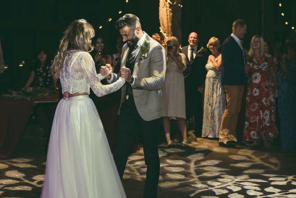 Kingshill Barn Wedding Sandra Reddin Photography