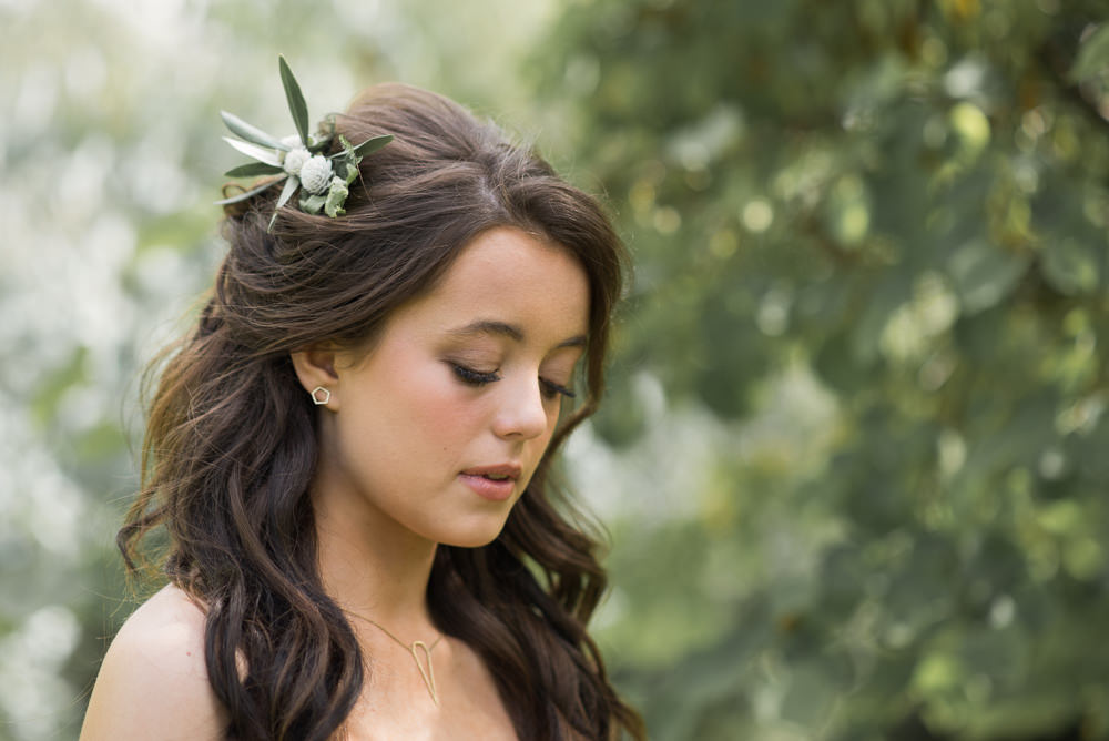 Flowers Bride Bridal Hair Loose Waves Half Up Half Down Minimalist Wedding Ideas Nicola Belson Photography