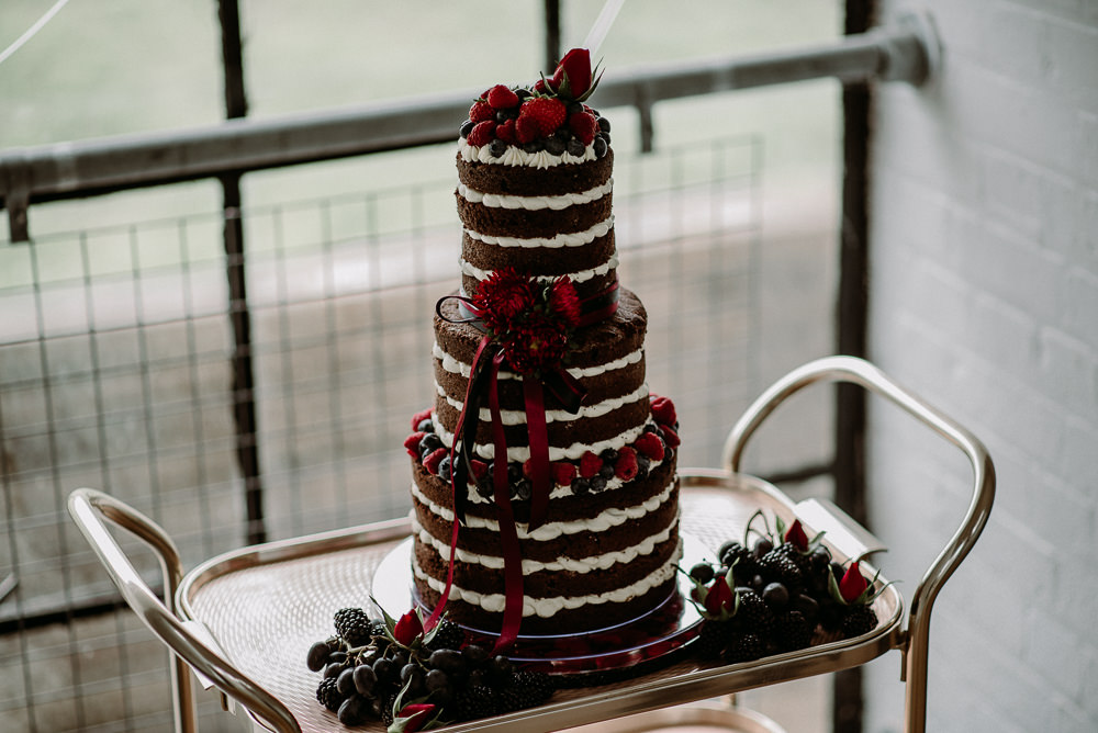 Naked Cake Tall Sponge Layer Berries Flowers Unconventional Wedding Ideas Pierra G Photography
