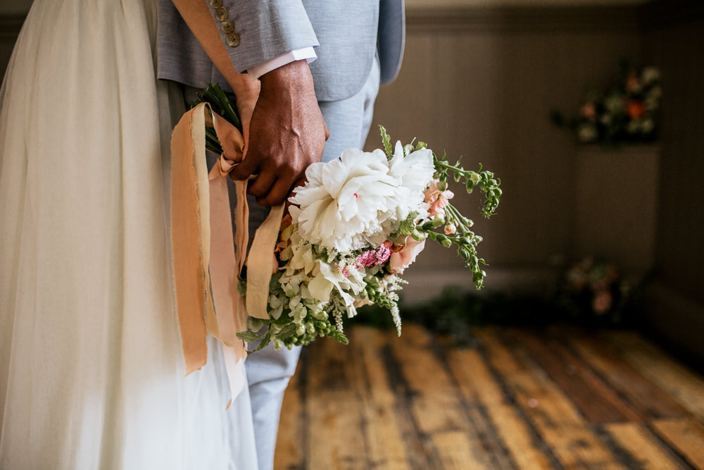 Bouquet Flowers Bride Bridal White Peach Peony Daliah Rose Blush Pink Wedding Ideas Meghan Lorna
