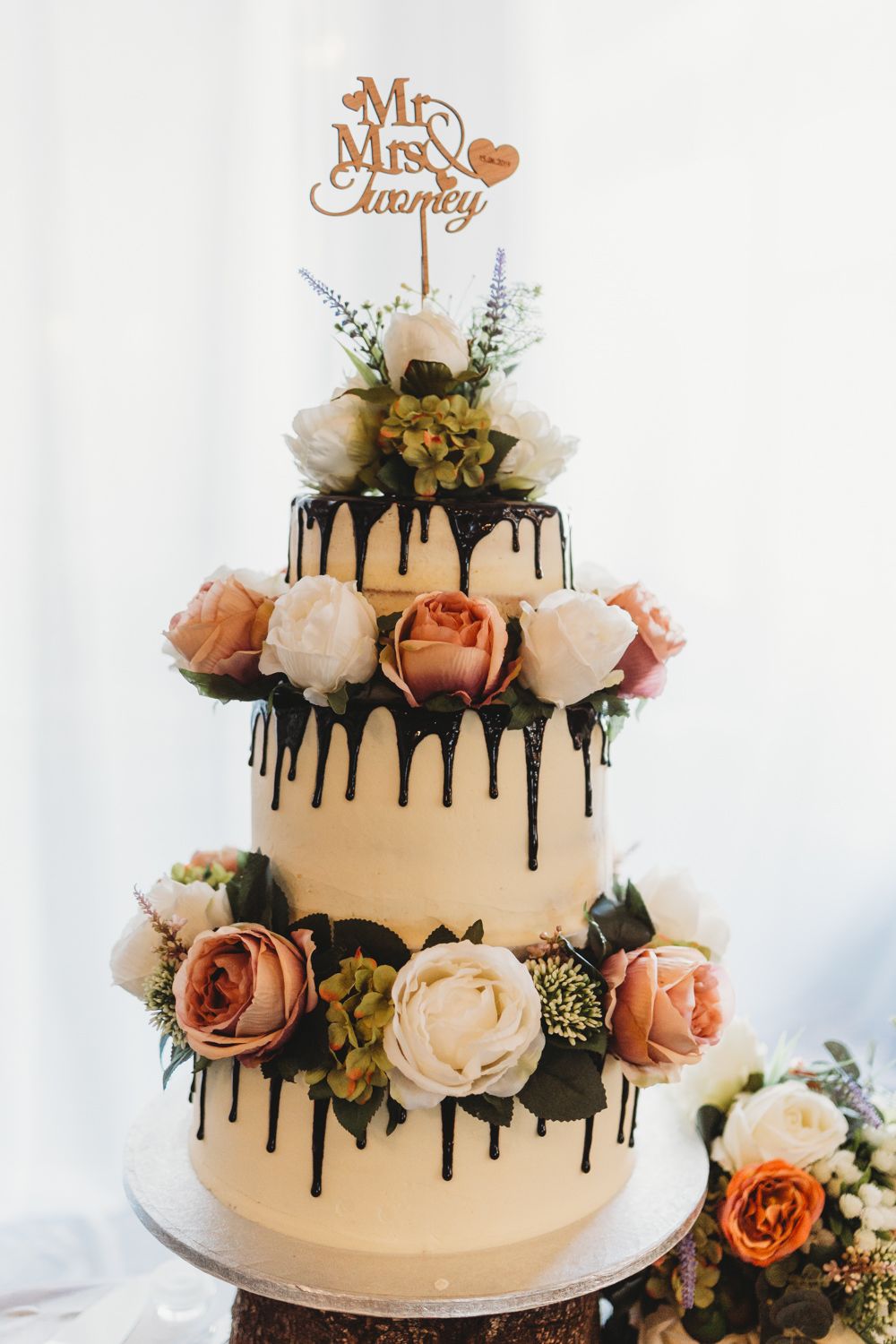 Drip Cake Flowers Topper Crug Glas Country House Wedding Simon Murray Images