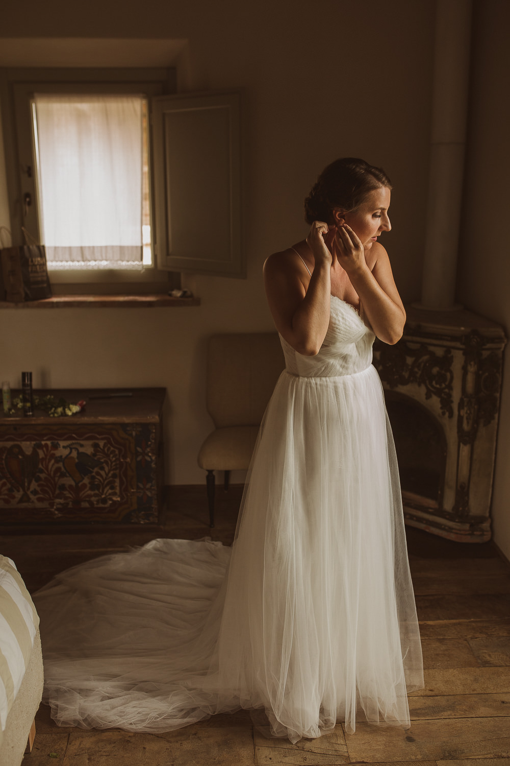 Bride Dress Gown Straps Tulle Train Italy Villa Wedding The Springles