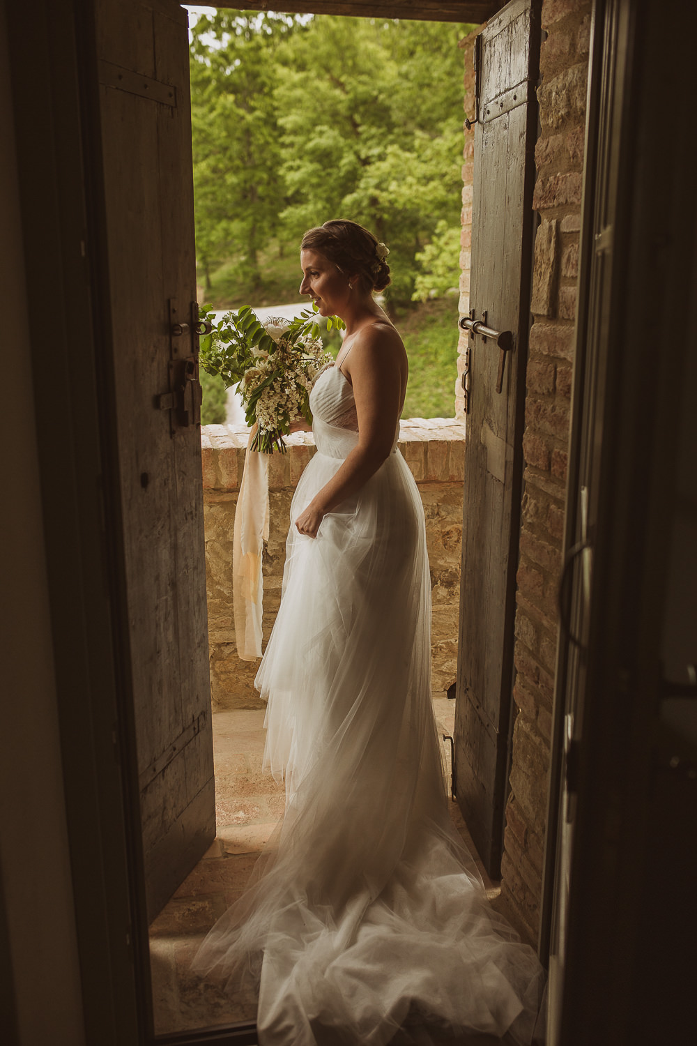 Bride Dress Gown Straps Tulle Train Italy Villa Wedding The Springles