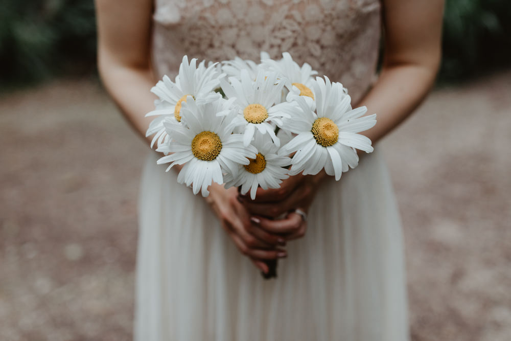 Bouquet Flowers Bride Bridal Daisy Bird Hide Wedding Stevie Jay Photography