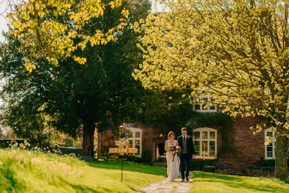 Burgundy Barn Wedding Jarek Lepak