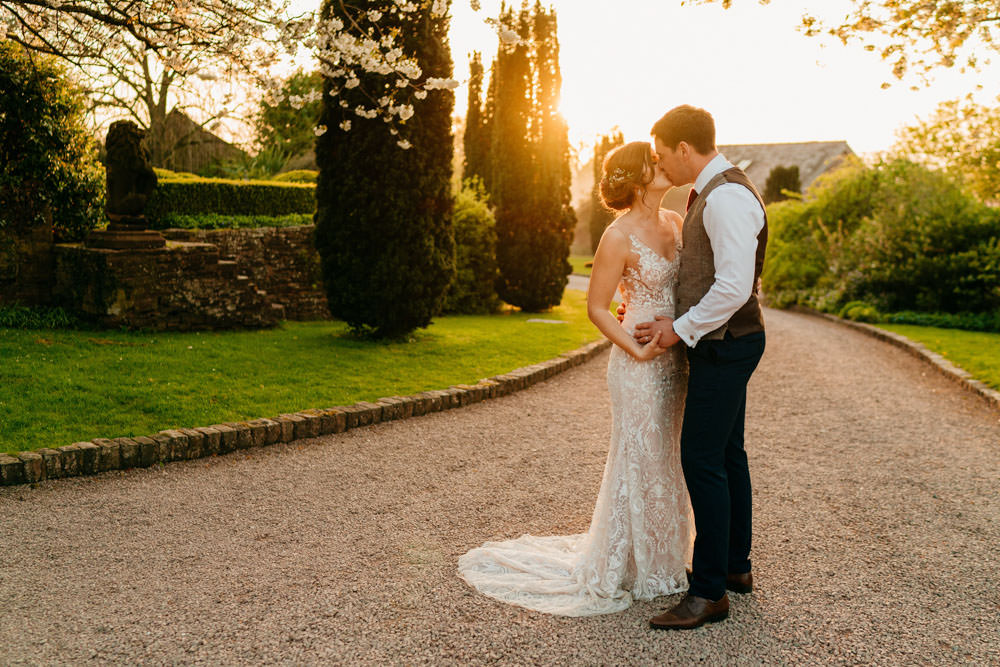Dress Gown Bride Bridal Veil Lace Tara Lauren Blush Burgundy Barn Wedding Jarek Lepak