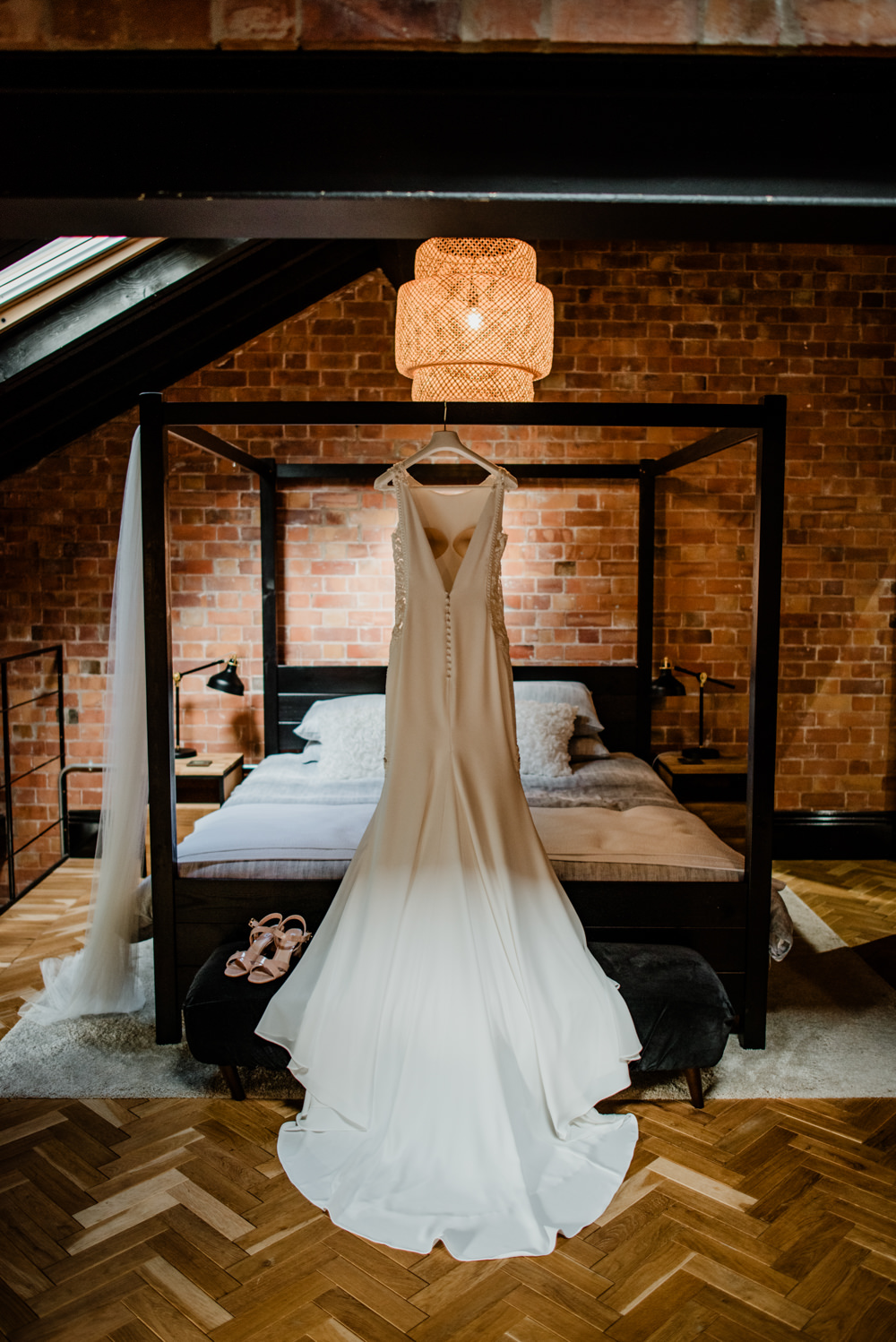 Dress Gown Bride Bridal Pronovias Lace Panels Low Back Train Indie Autumn Wedding Kazooieloki Photography