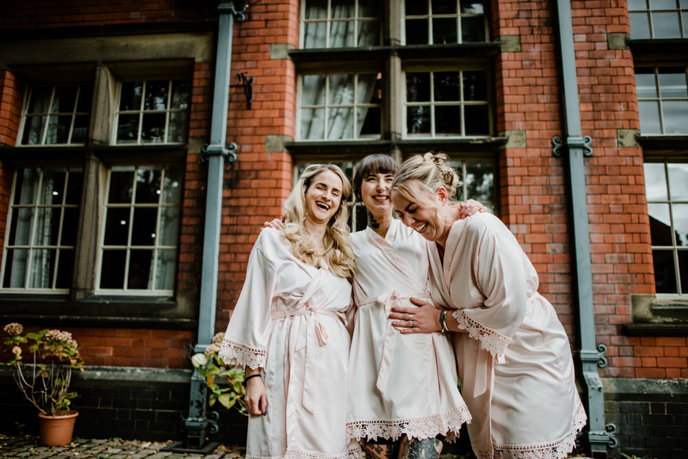Bride Bridal Bridesmaids Dressing Gowns Robes Indie Autumn Wedding Kazooieloki Photography