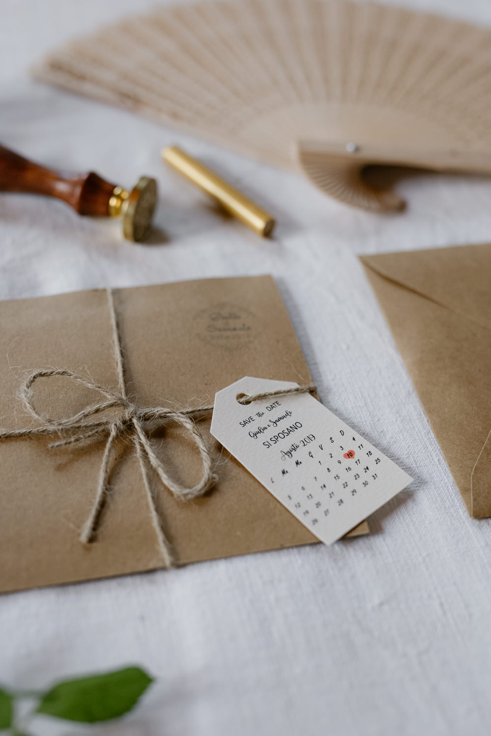 Stationery Kraft Brown Paper Twine Fan Greenery Invite Invitation Natural Italy Villa Wedding Flavia Eleonora Tullio