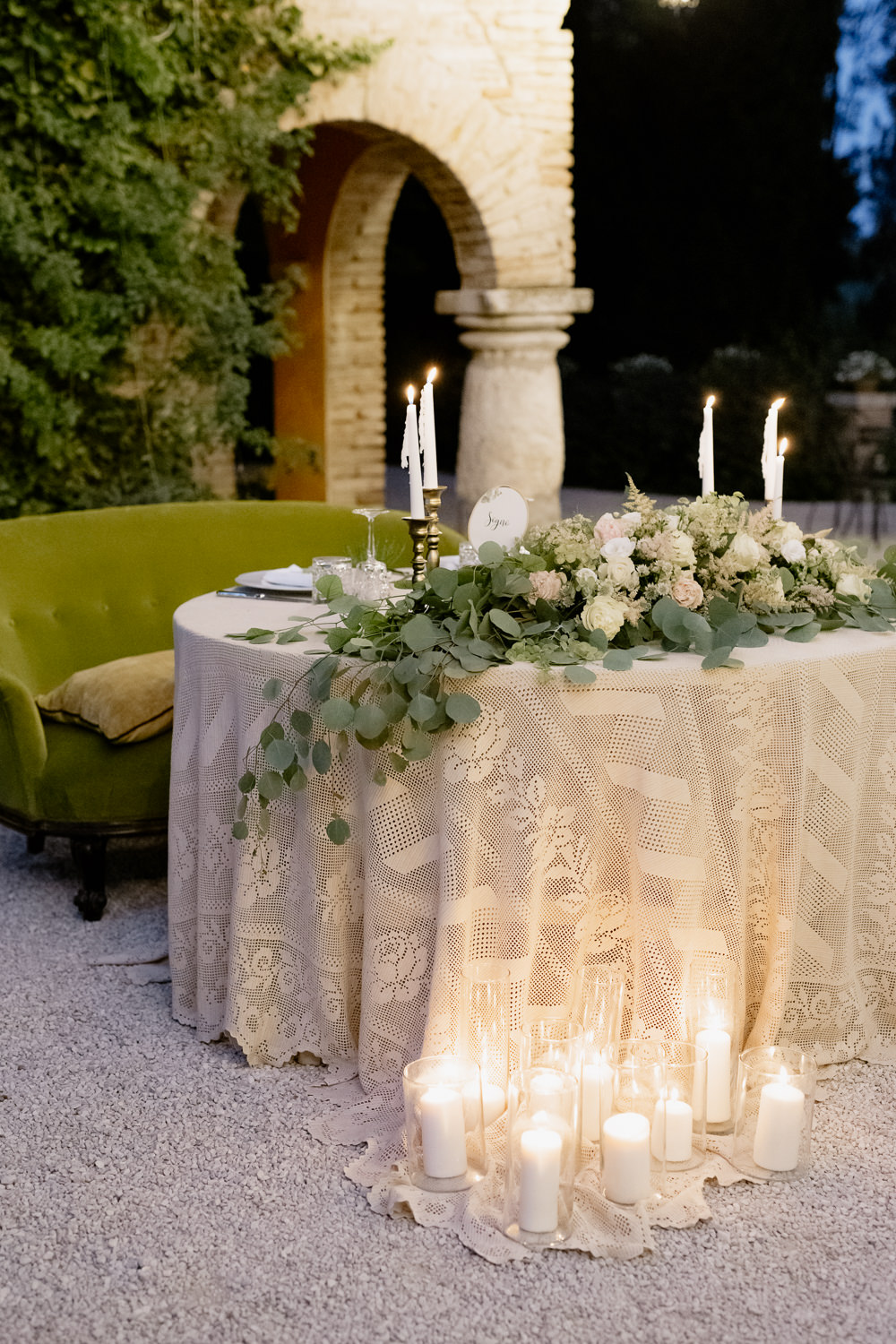 Sweetheart Table Greenery Foliage Candles Natural Italy Villa Wedding Flavia Eleonora Tullio