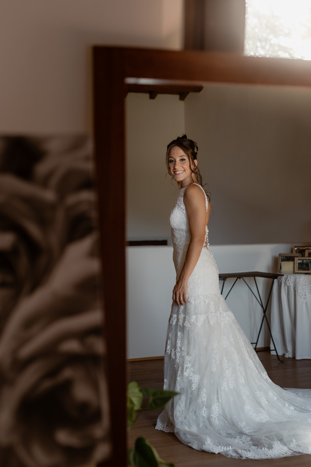Dress Gown Bride Bridal Lace Train Veil Natural Italy Villa Wedding Flavia Eleonora Tullio