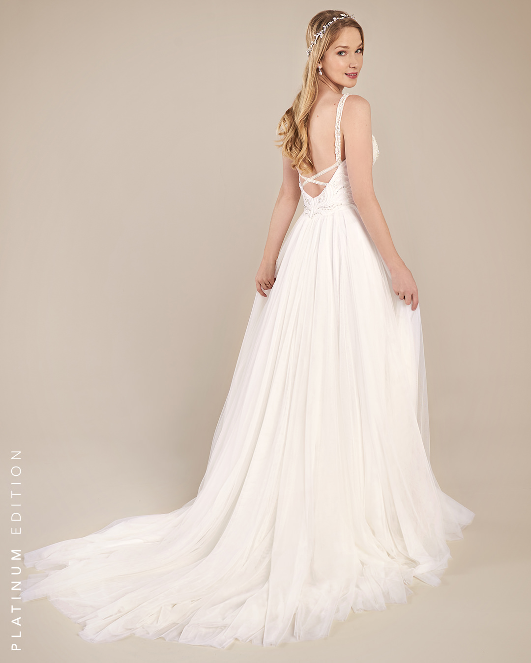 2020 Wedding Dress Trends WED2B