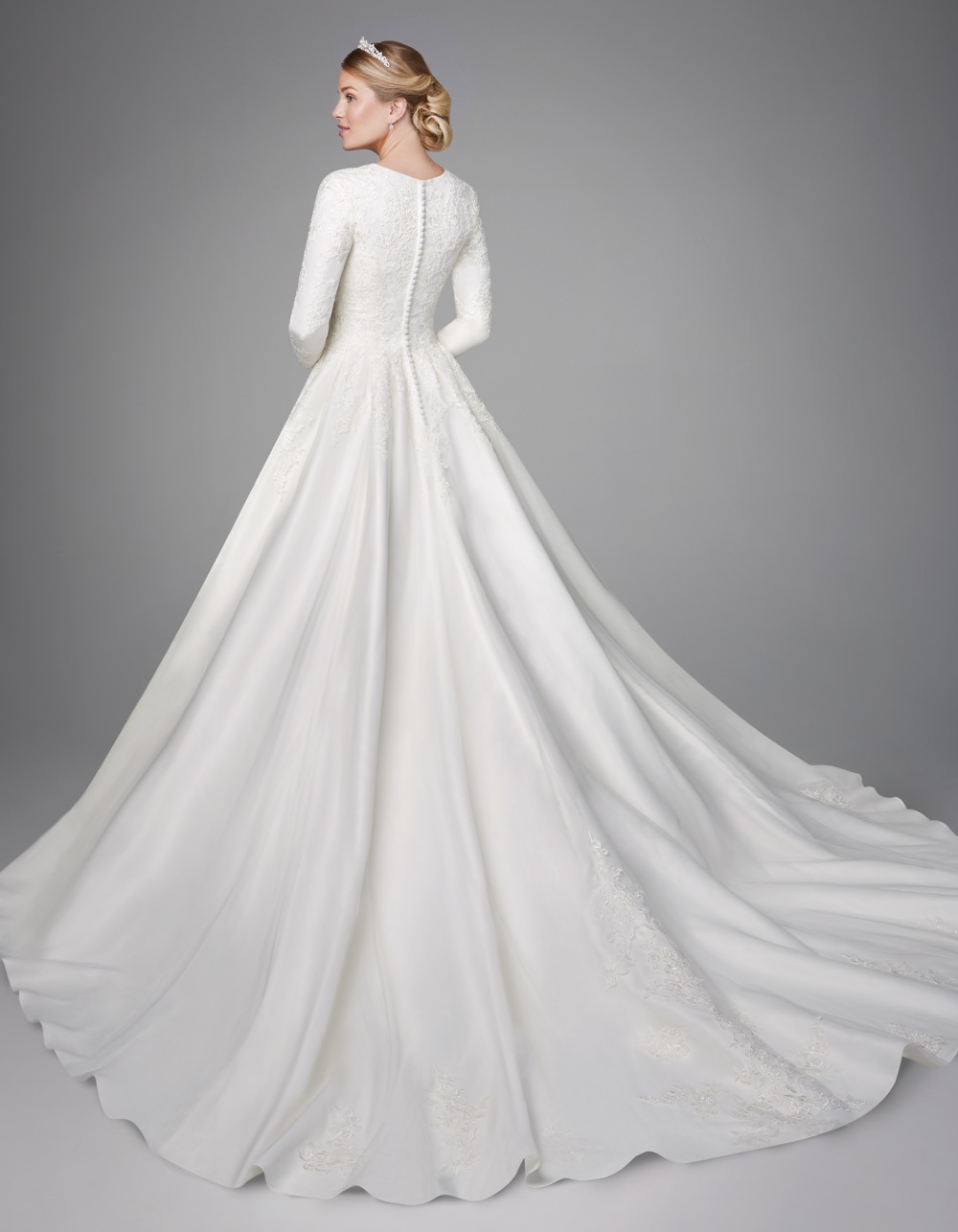 2020 Wedding Dress Trends WED2B