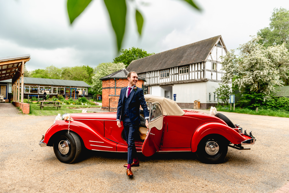 Classic Car Transport Avoncroft Museum Wedding Lisa Carpenter Photography
