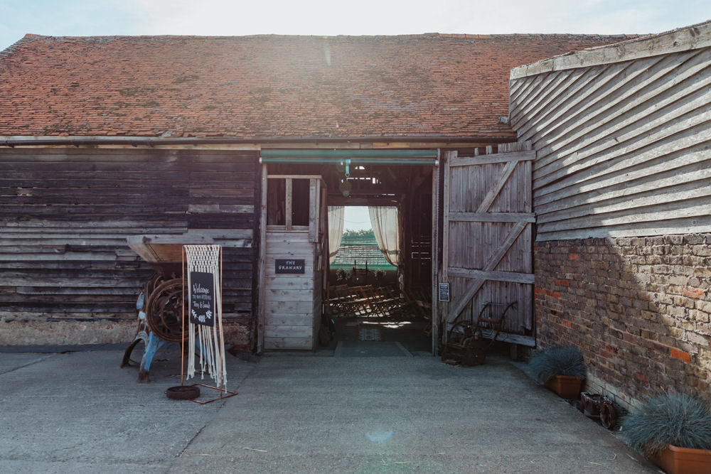 Barns Lodge Farm Wedding Stevie Jay Photography