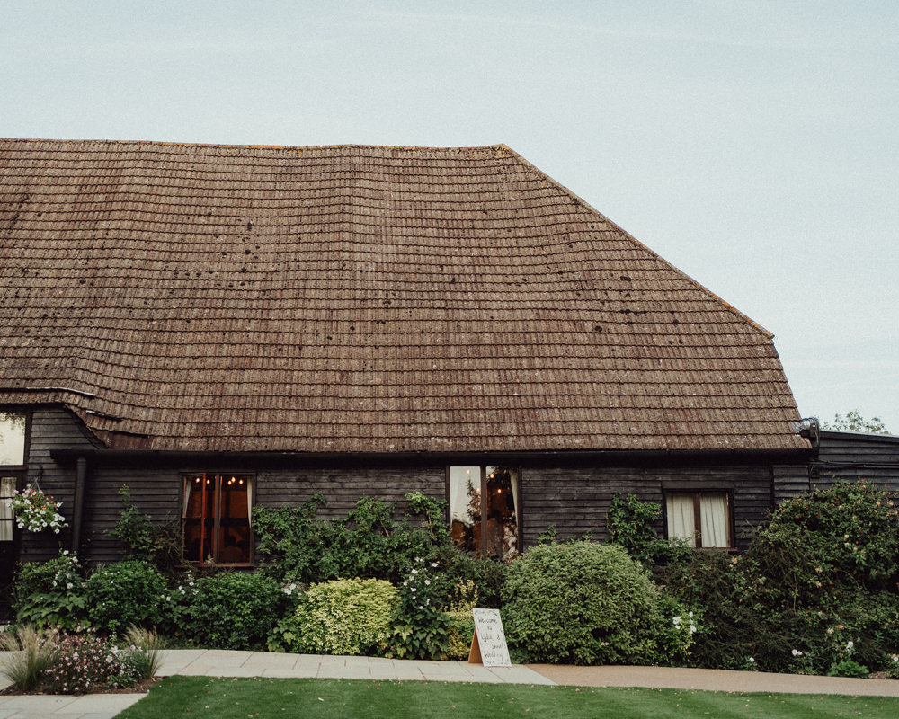Countryside Barn Wedding Emily & Steve Photography