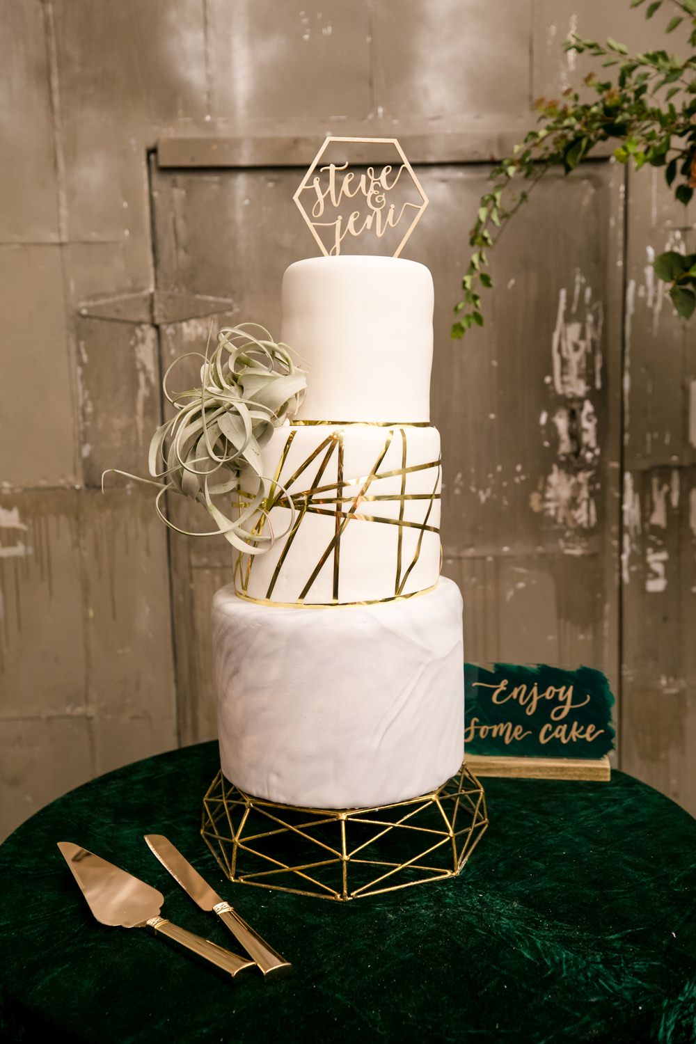 Cake Gold Geometric Marble Topper Floral Minneapolis Wedding Jeannine Marie Photography