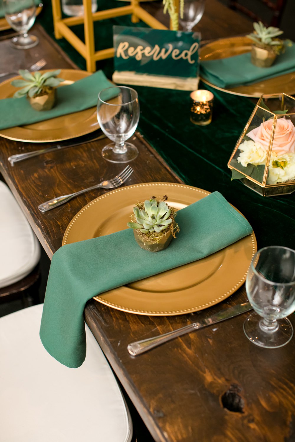 Table Decor Place Setting Green Gold Floral Minneapolis Wedding Jeannine Marie Photography