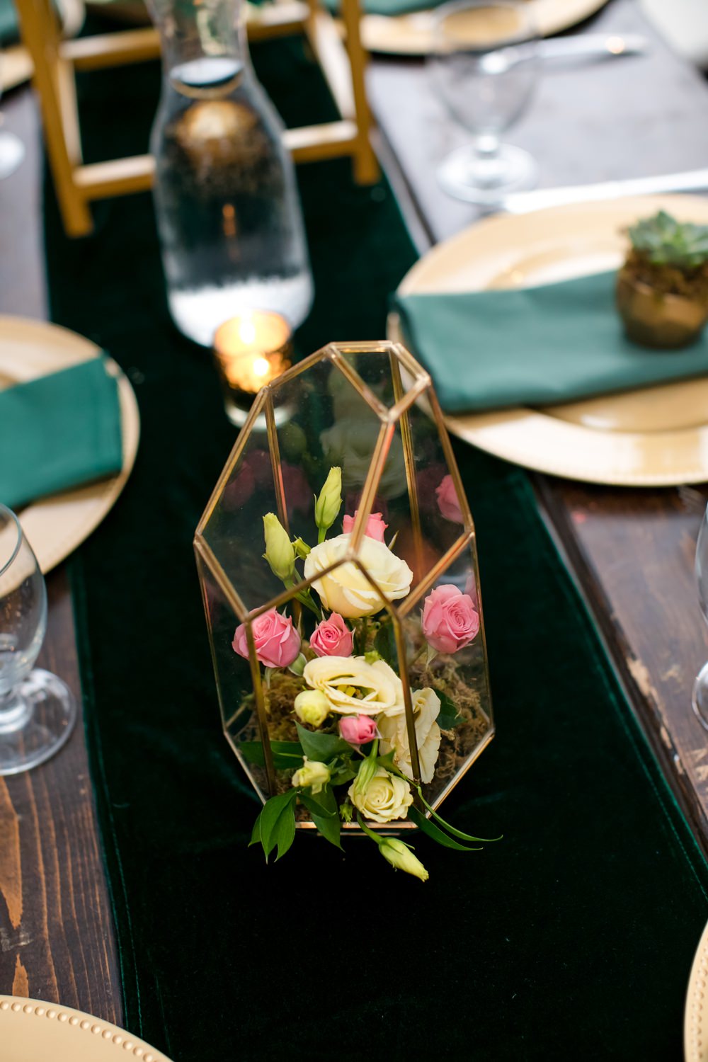 Terrarium Flowers Centrepiece Decor Floral Minneapolis Wedding Jeannine Marie Photography