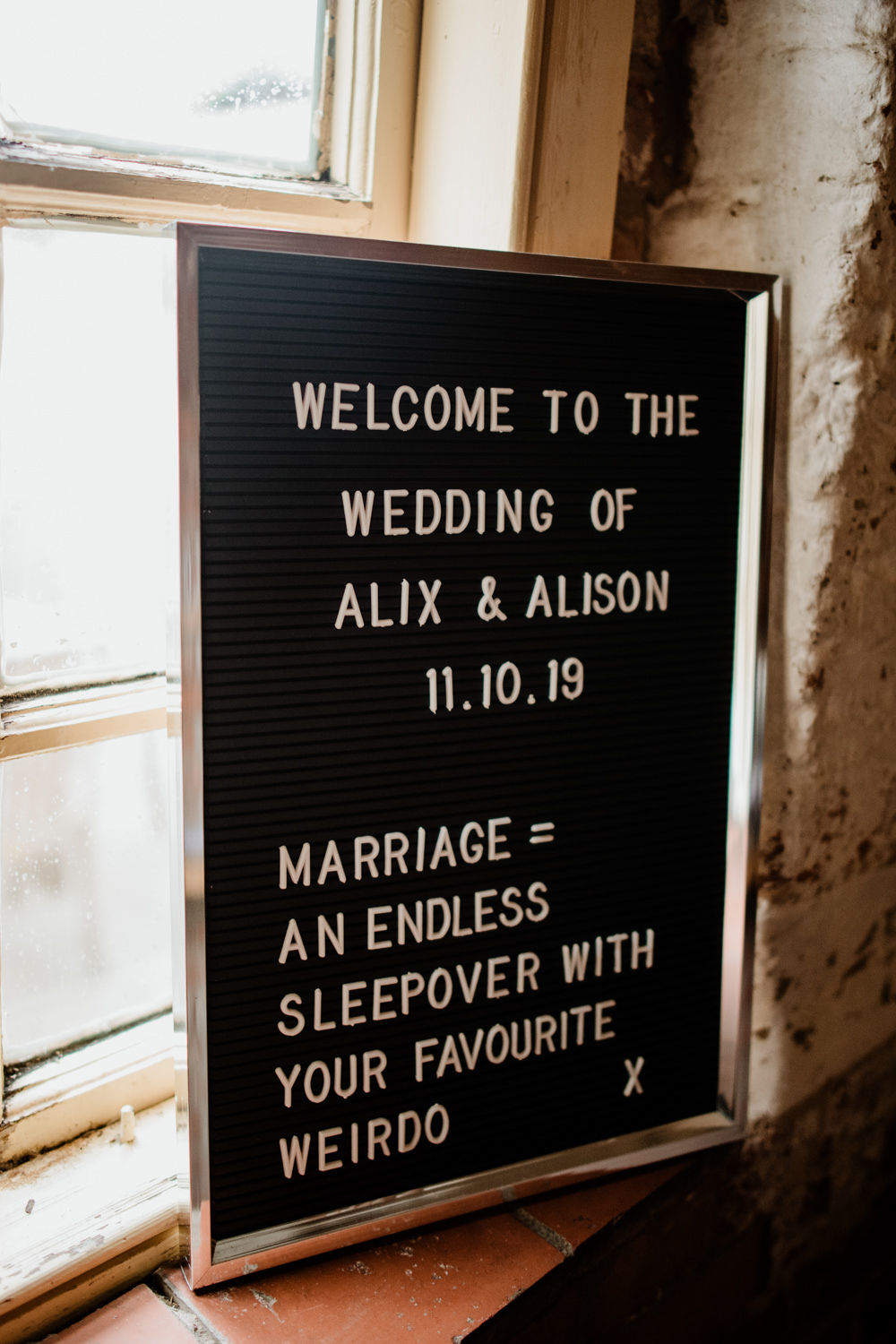 Welcome Sign Signs Peg Board Fun Barn Wedding Kazooieloki Photography