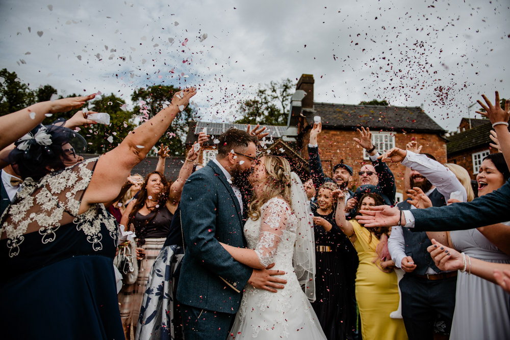 Confetti Fun Barn Wedding Kazooieloki Photography