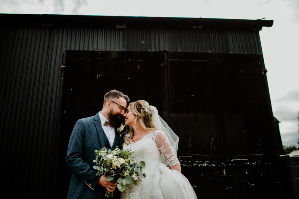 Fun Barn Wedding Kazooieloki Photography