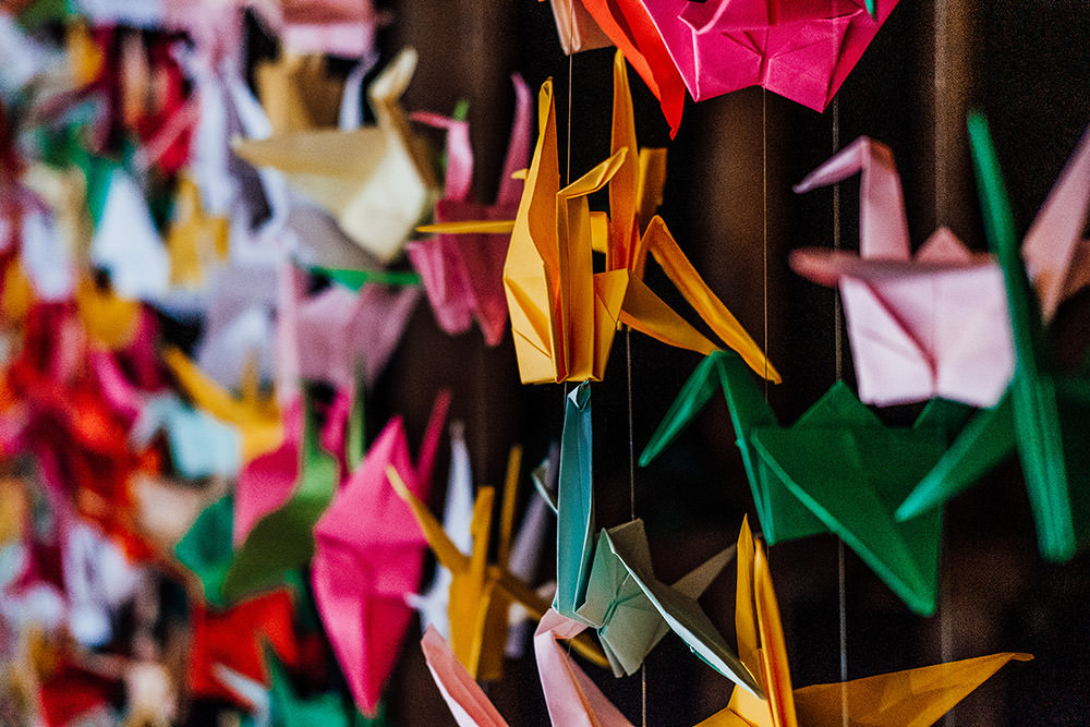 Origami Backdrop Papercranes Hookhouse Farm Wedding Anna Pumer Photography