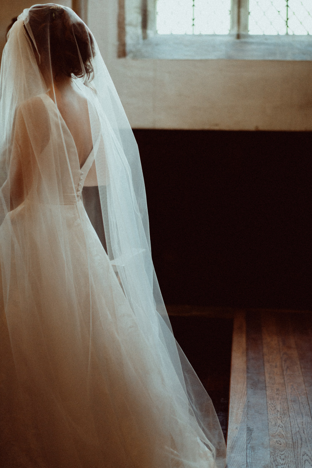Dress Gown Bride Bridal Veil Suzanne Neville Tulle Priors Court Barn Wedding Emily & Steve Photography