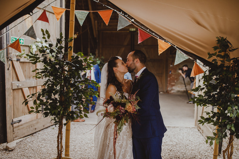 Wiltshire Barn Wedding Photography34