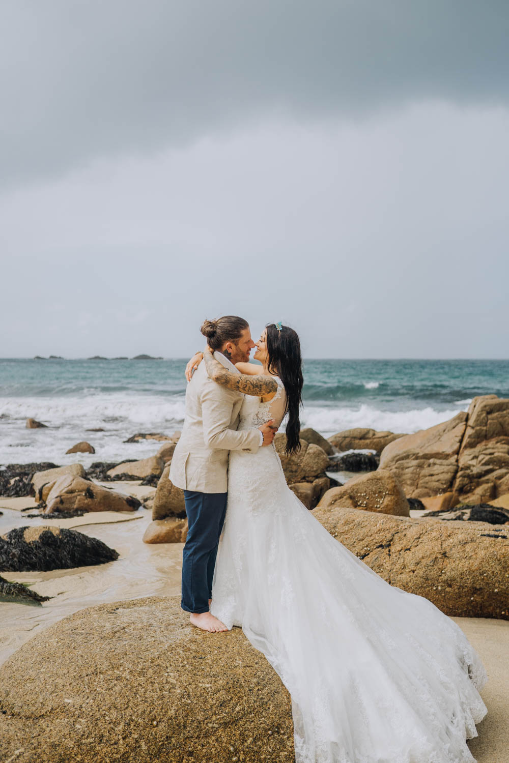 Chypraze Wedding Barn Clara Cooper Photography
