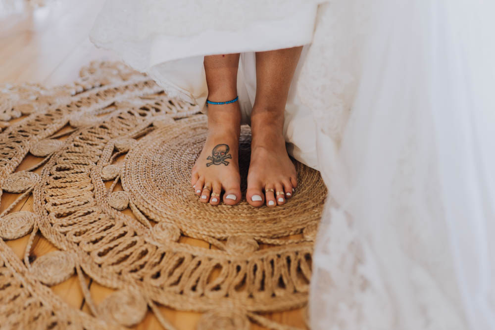 Chypraze Wedding Barn Clara Cooper Photography