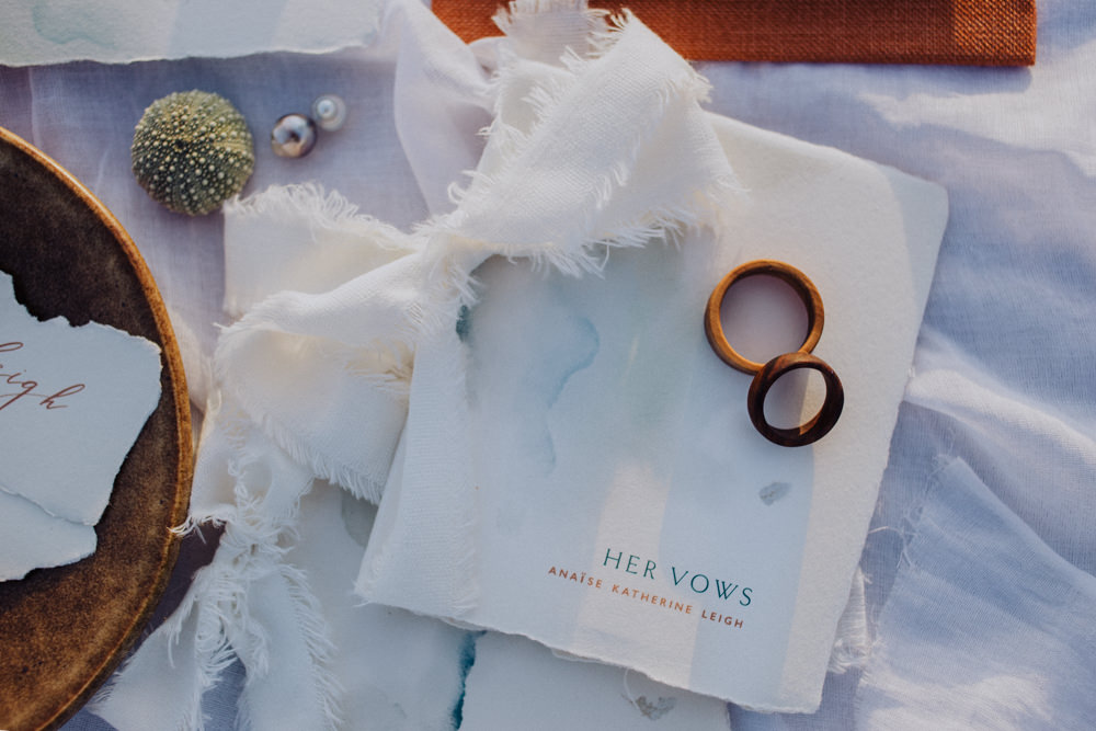 Vow Books Coastal Elopement Manon Pauffin Photography