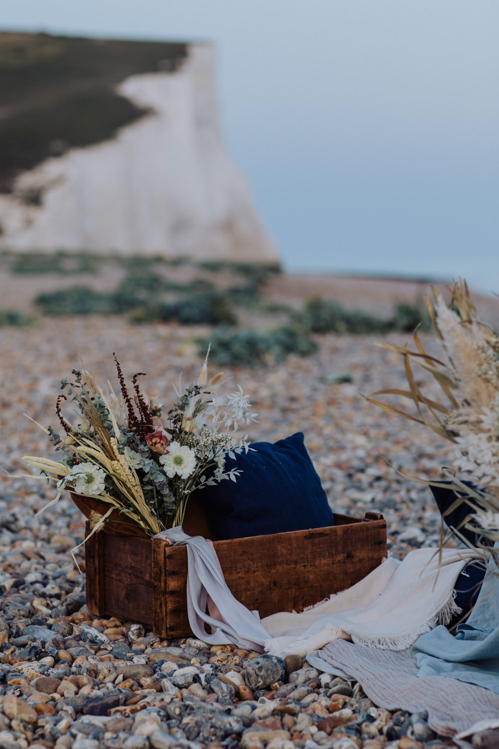Bouquet Flowers Bride Bridal Dried Grass Seeds Coastal Elopement Manon Pauffin Photography